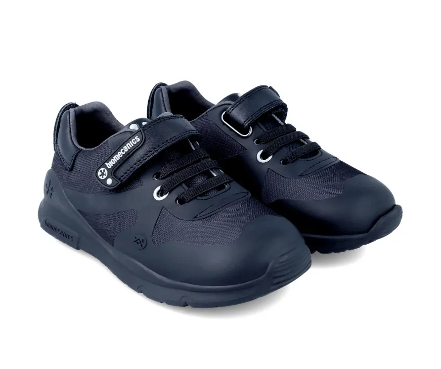 Biomecanics Boys School Shoe 231011-A Black