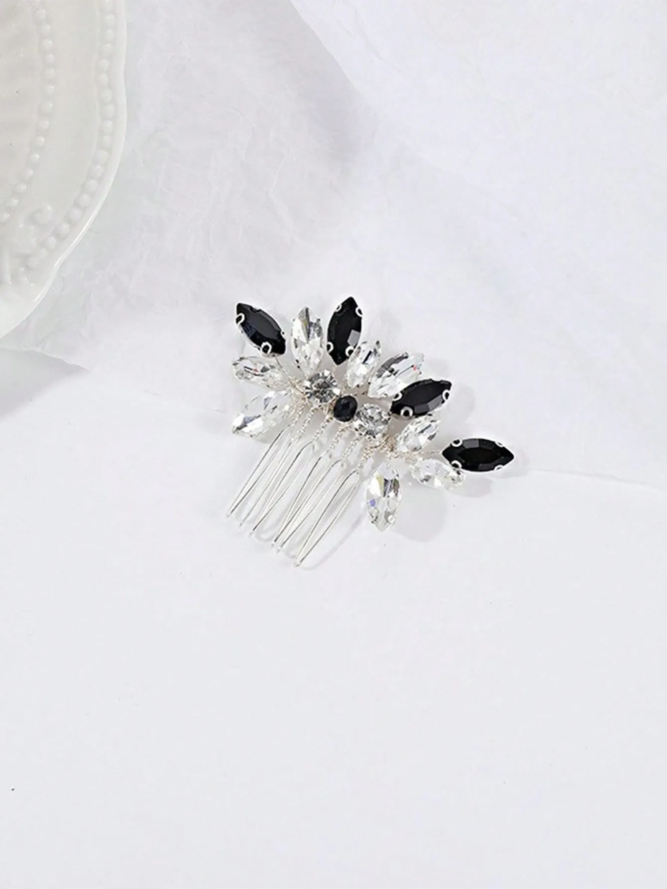 Black Hair Comb Crystal Insert Comb Fascinator For Bridal Wedding Handmade Rhinestone Hair Accessories Elegant Royal Tiaras