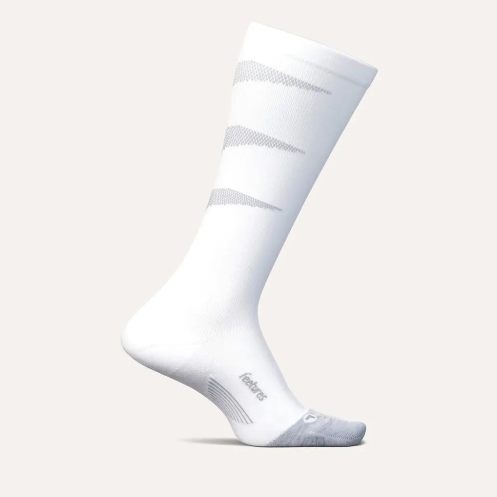 Feetures Graduated Compression Light Cushion Knee High - White