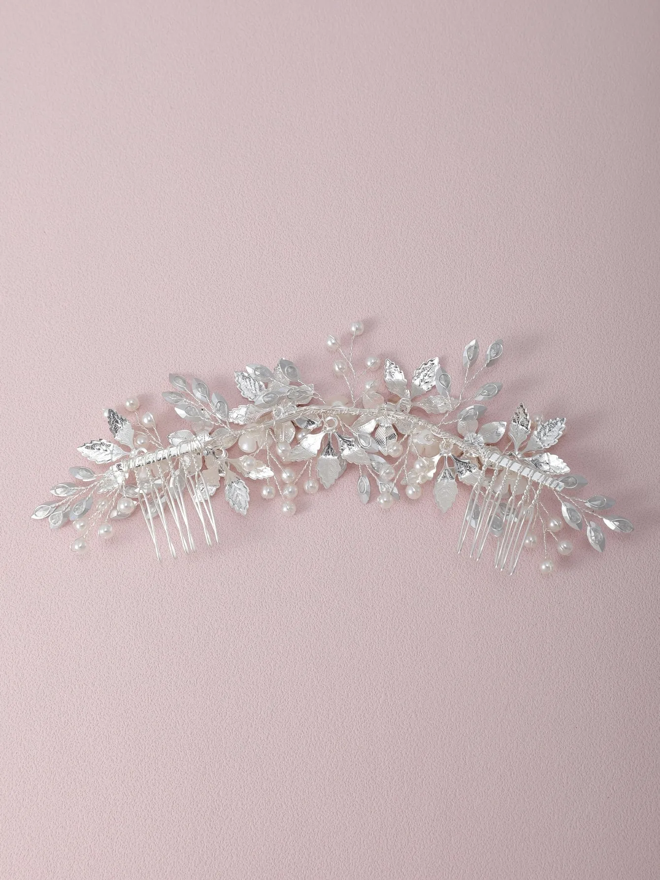 Rhinestone & Flower Decor Elegant Bridal Hair Comb For Wedding Tiaras