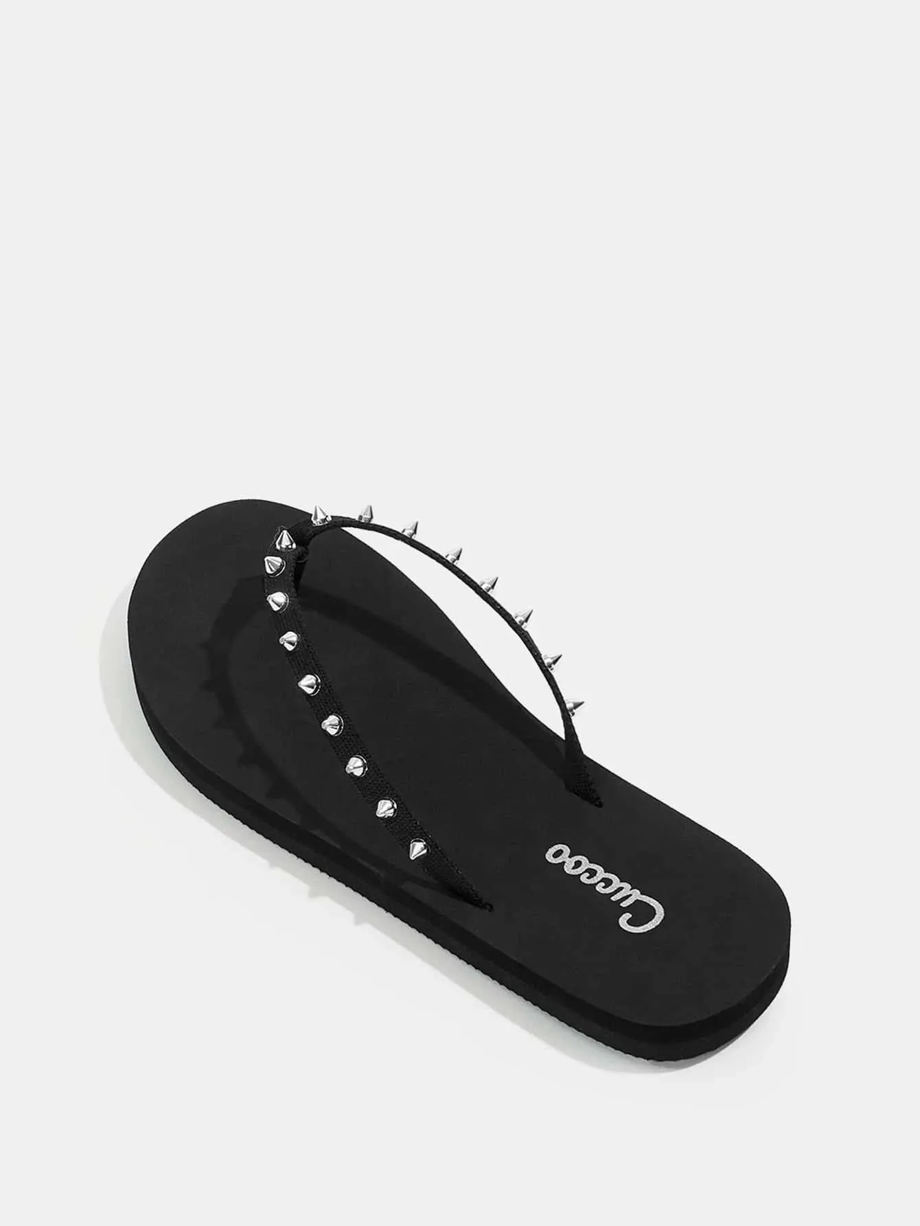 SHEIN CUCCOO Trending Spiked Decor Flip Flops